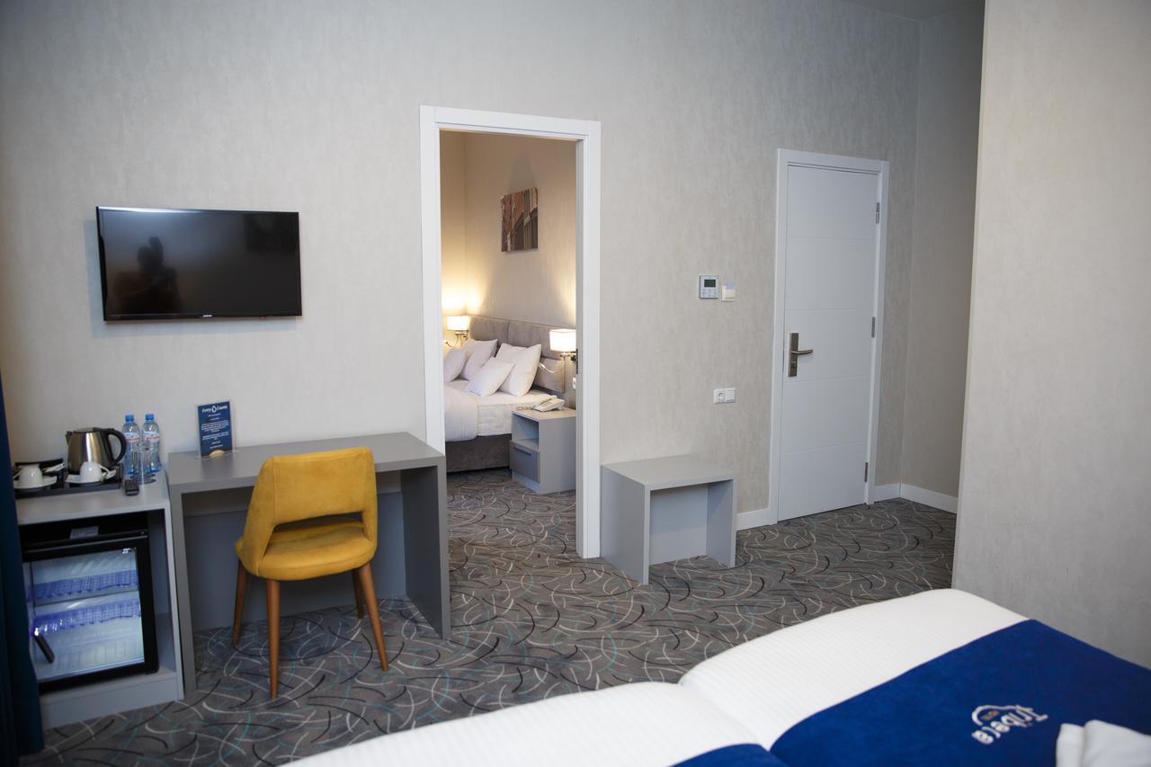 Tribeca Hotel Тбилиси Экстерьер фото